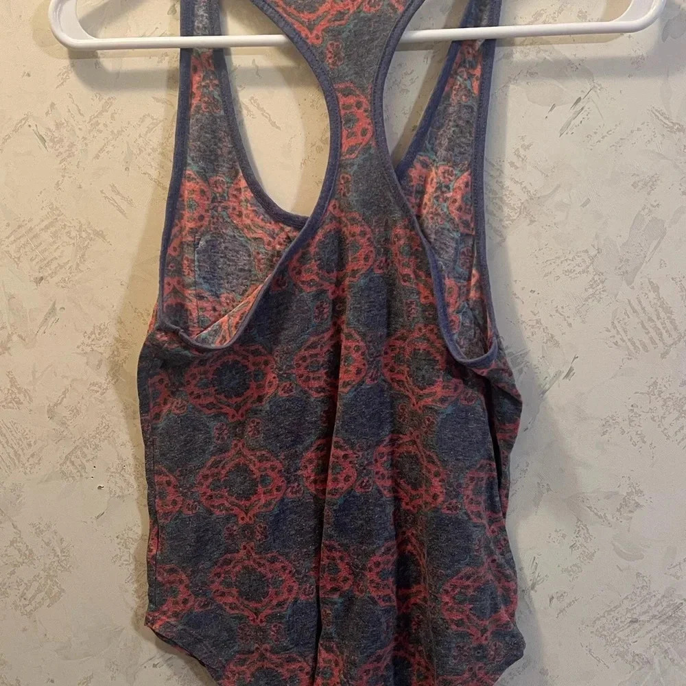 NOLLIE Racerback - Picture 2 of 3
